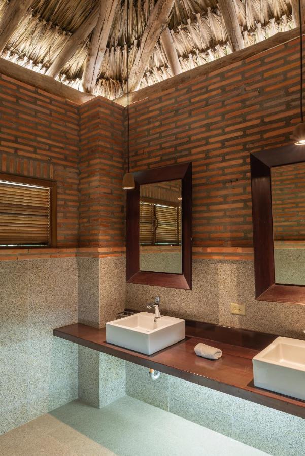 Castillete Hotel & Beach Club Tierra Bomba Bagian luar foto