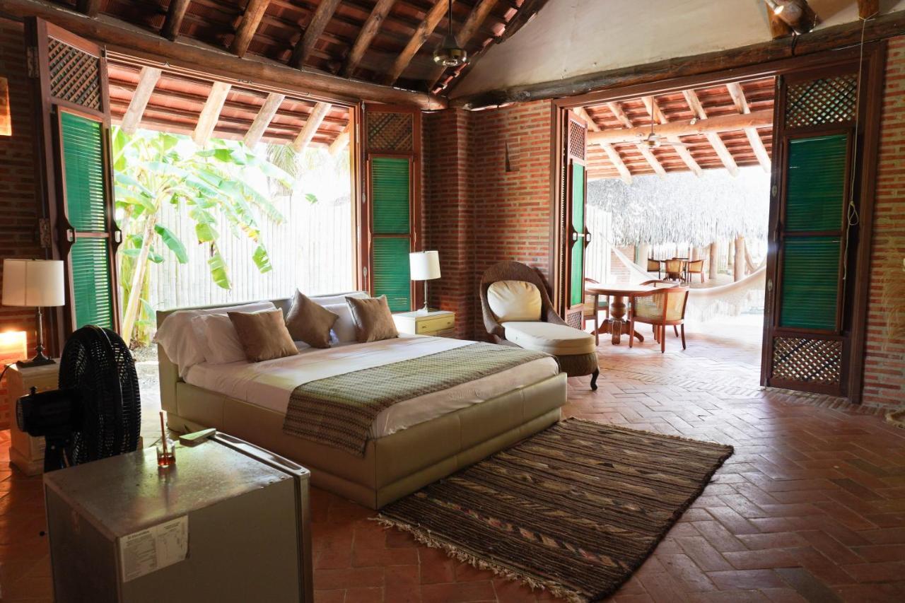 Castillete Hotel & Beach Club Tierra Bomba Bagian luar foto